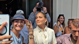 Download Lagu Bagno di folla per J.Lo all'uscita dall'Hotel Plaza MP3 Download Lagu Bagno di folla per J.Lo all'uscita dall'Hotel Plaza MP3