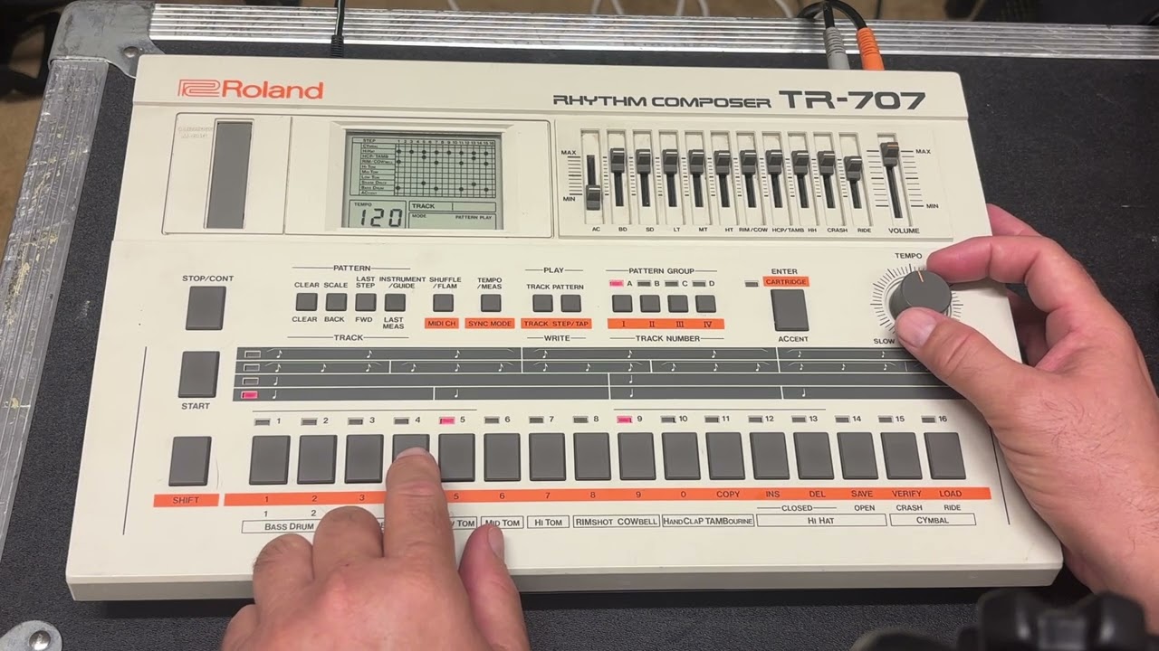 80s songs that used the Roland TR-707 - YouTube