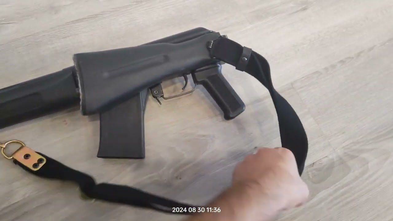 Купил Карабин за 2,5т.р. Сайга 20С 2002 года со съёмными дульными насадками и складной приклад.