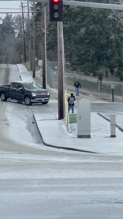 Ridiculous Icy Road Slippery Winter Car Crash 2022 Oregon Freezing Rain Ice Storm #shorts