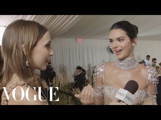 Kendall Jenner Takes Emma Chamberlain's Summer Uniform For A Spin - Vogue  Australia