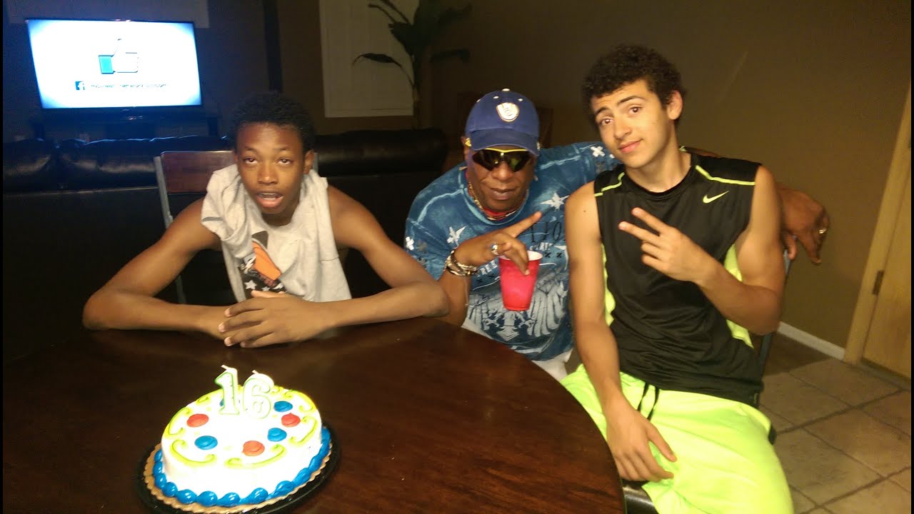 JR JORDAN XBOX CANADY SECTIONALS TRACK MEET TRIPLE JUMP 43.6 AND 400M ...