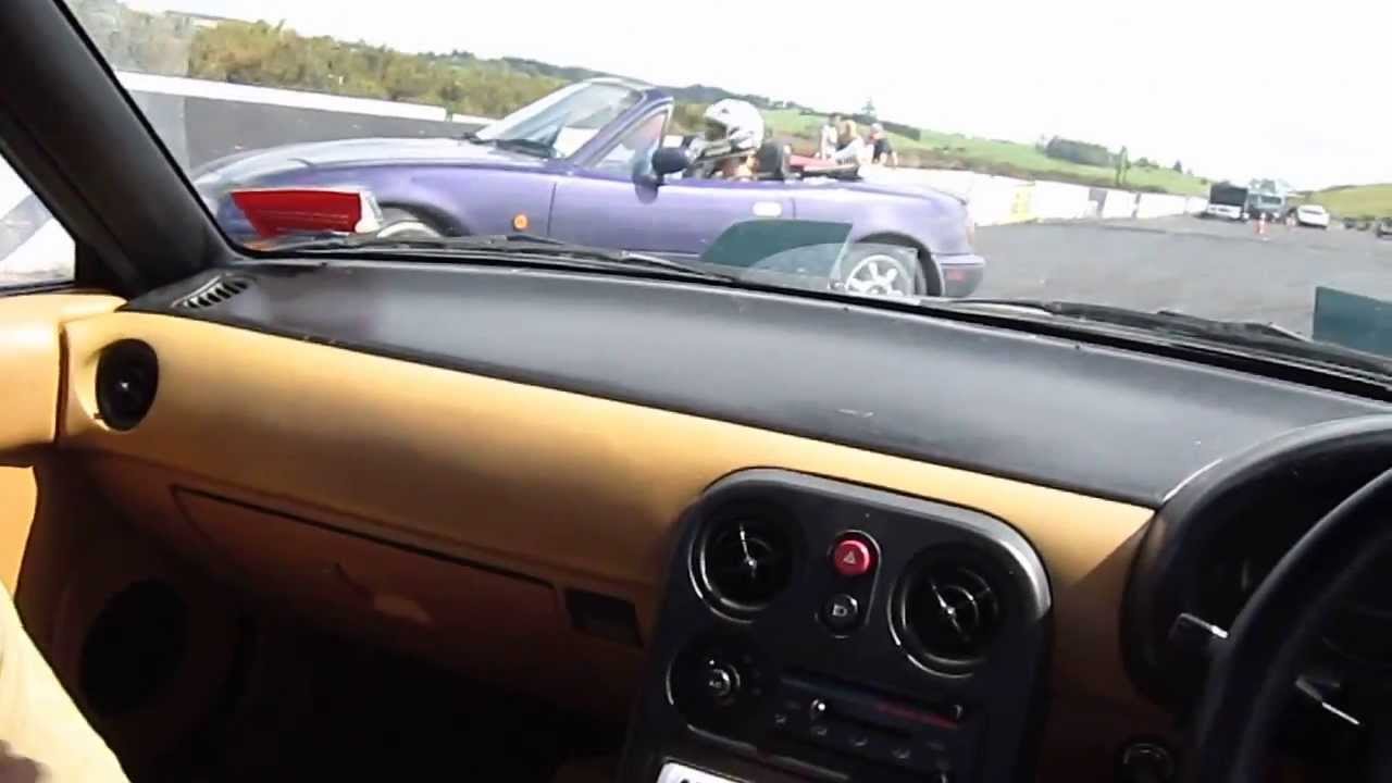 Roadster tandems and drifting at Cs Garage drift day