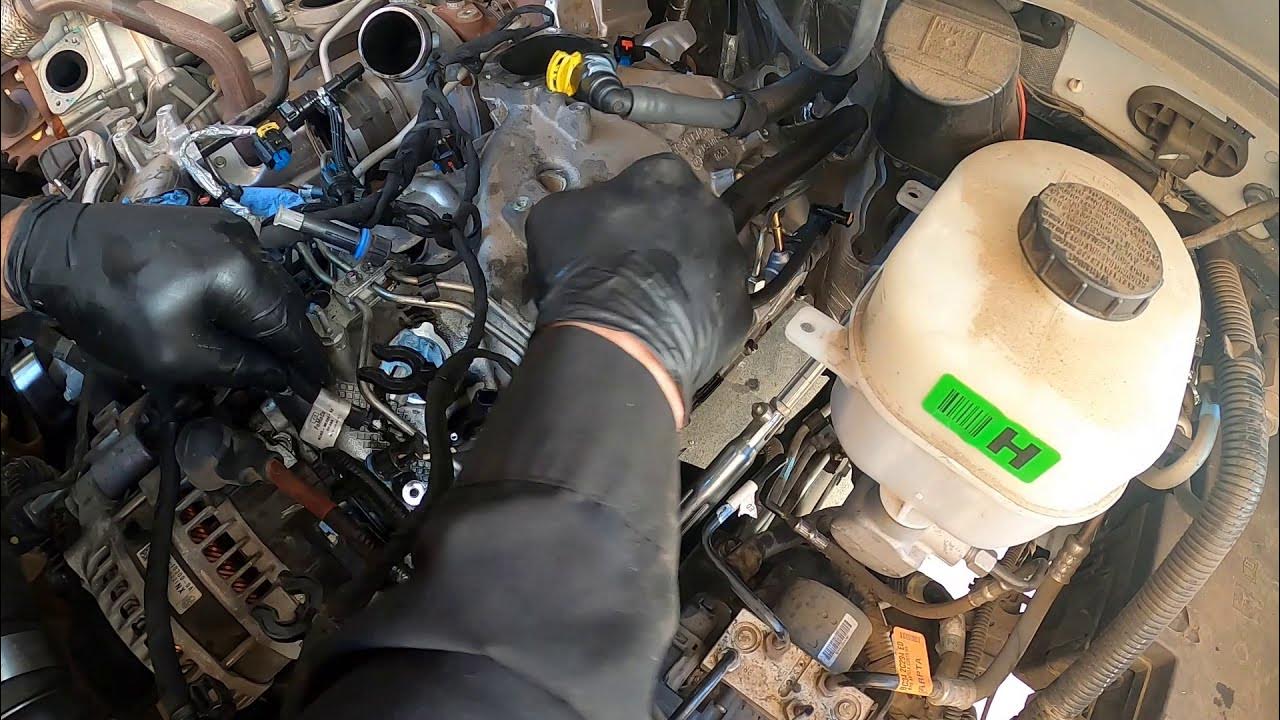 Ford 6.7 POWERSTROKE OIL LEAK! valve cover/intake manifold gasket R&R