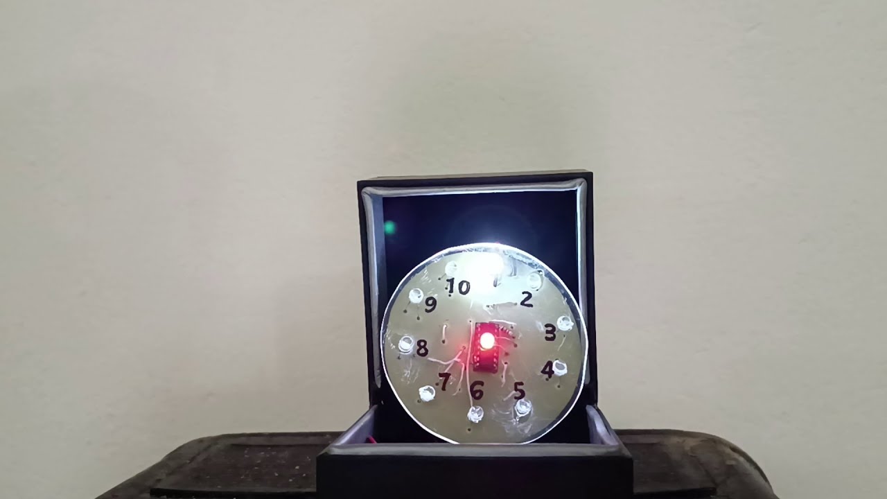 Monte um Circuito Sequencial de LEDs