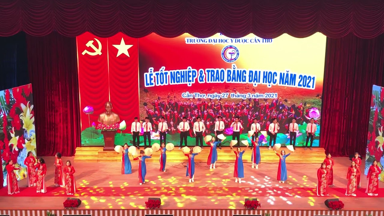 Hành Khúc Đại Học Y Dược Cần Thơ- Lễ Tốt Nghiệp K40 - youtube