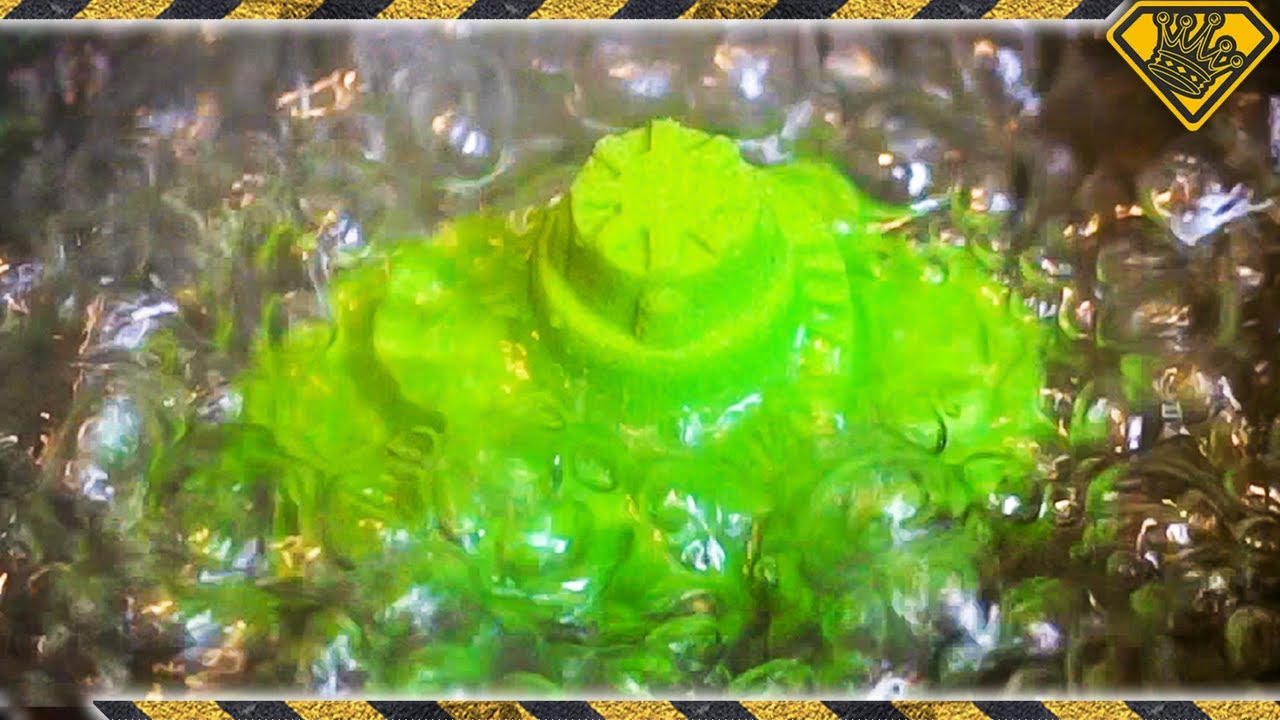 Boiling Green Kinetic Sand - YouTube