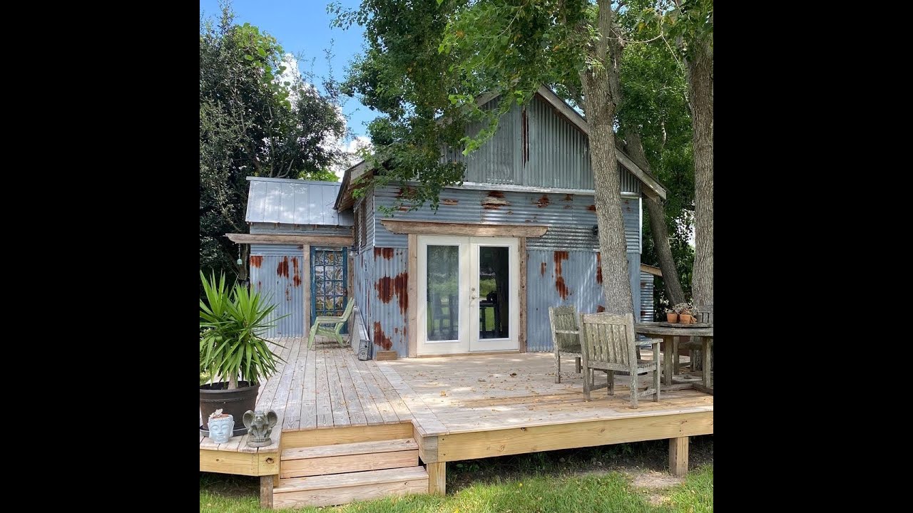 The Tin Shed at the 100 Men Hall (Bay Saint Louis, MS) - YouTube