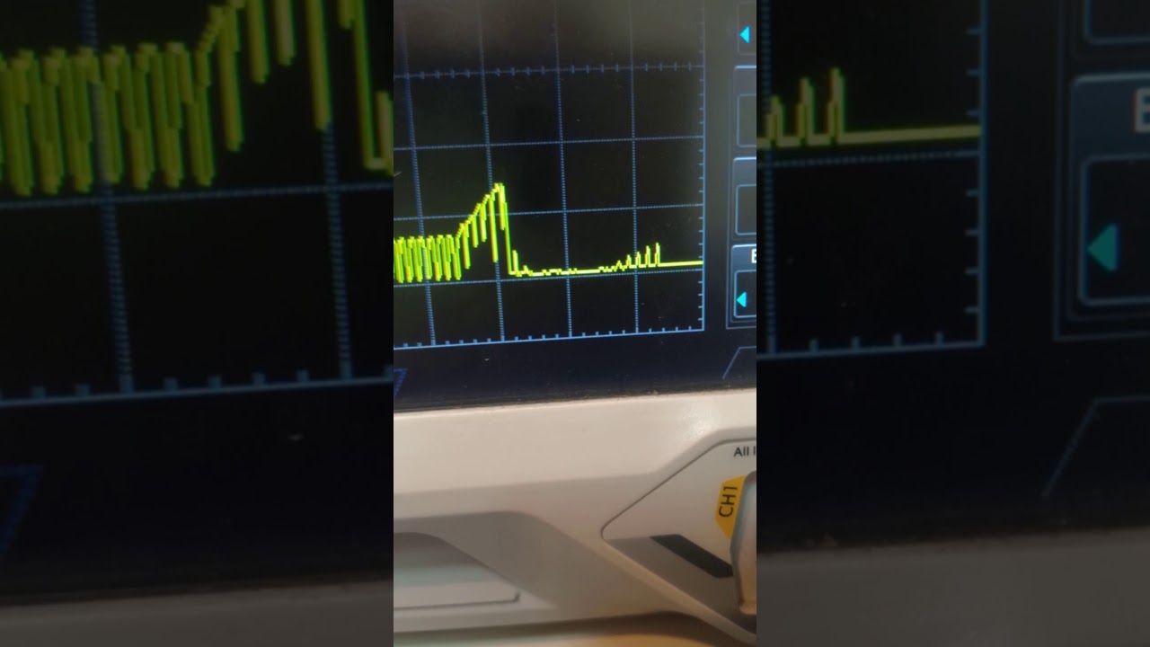 Rigol - это говно. Глюков полно.