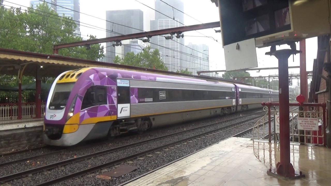 V/Line 3VL71 Arriving At Flinders Street Station YouTube