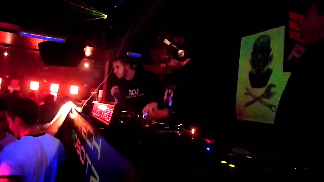 Happy birthday Red Zone 7-12-10:dj Andrea Maffei plays Emmanuel Top-Acid phase