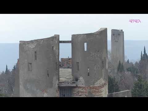 წითელი ხაზები - მუხათგვერდის კომპლექსი