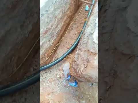 تغيير أنابيب الغاز في مدينة معسكر  