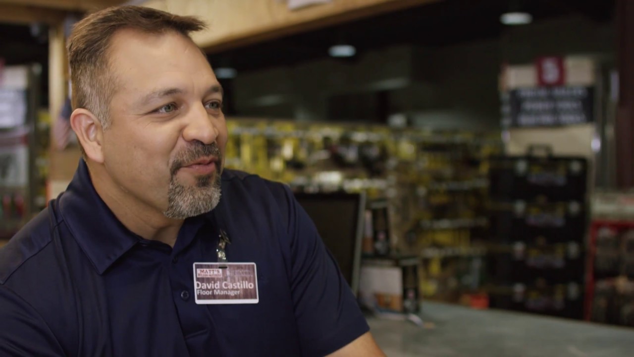 Matt's Building Materials - Sales Counter (Spanish)