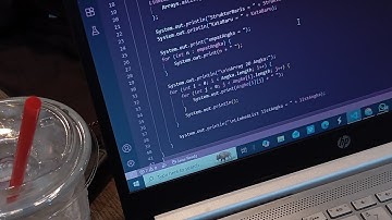 Aplikasi Restoran Menggunakan Bahasa Pemrograman  Java - Praktikum 1 Pemrograman Berbasis Dekstop
