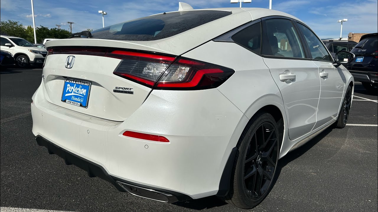 2023 Honda Civic Sport Touring Hatchback - Platinum White Pearl - Walkaround