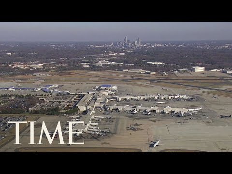 Video: Koji je terminal American Airlines u SJC-u?