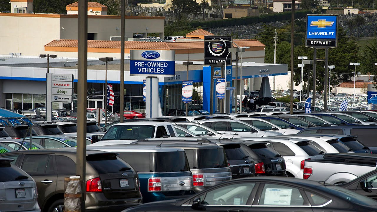 Automakers Report Double-Digit January Sales Increases