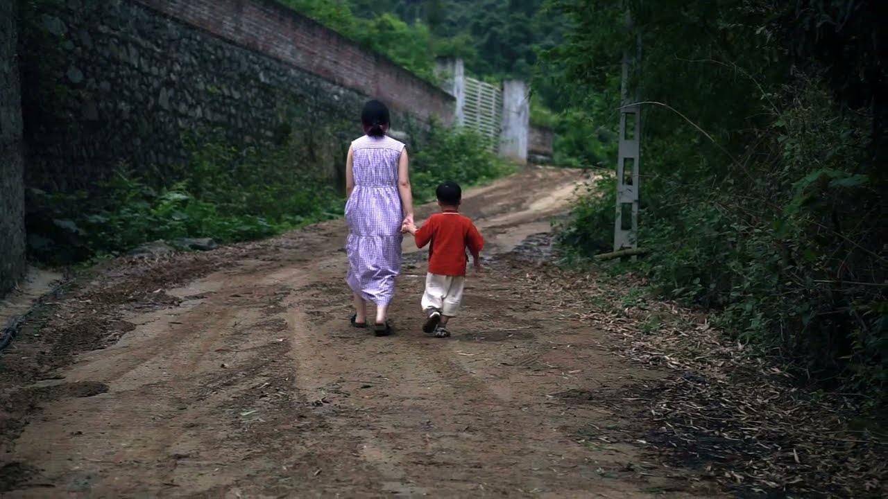 20230430 133004 Me va Bap leo nui