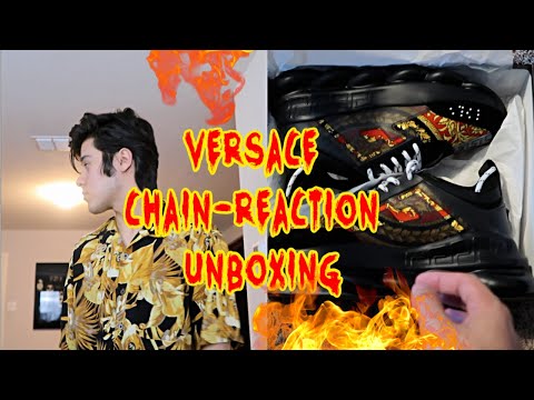 Versace chain reaction on feet in Black unboxing 