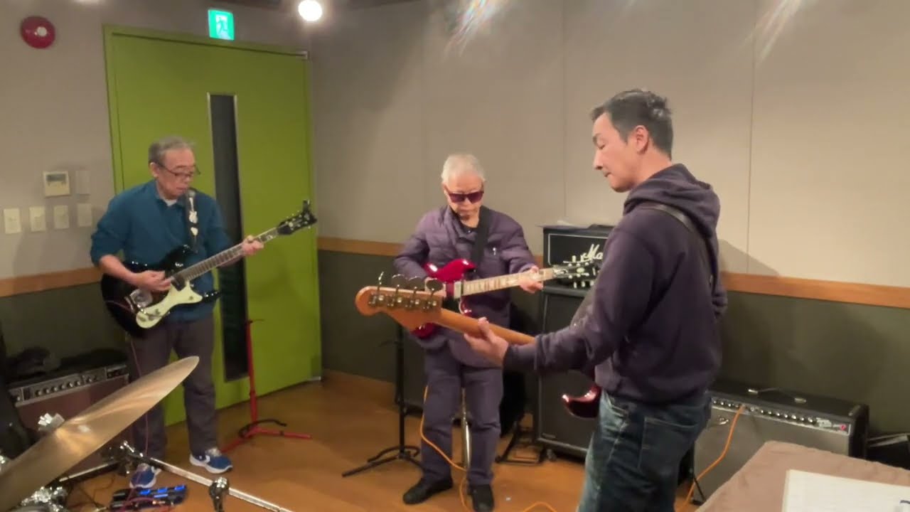 「アイフィール・ファイン」スキニー・ベンチャーズ