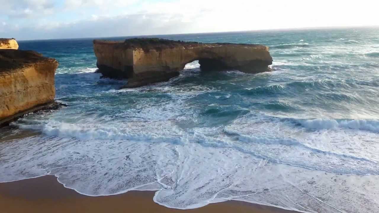 The Great Ocean Road: the London Arch