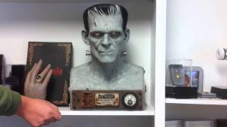 Factory Entertainment - Universal Monsters Frankenstein Monochrome Vfx Bust Product Demonstration