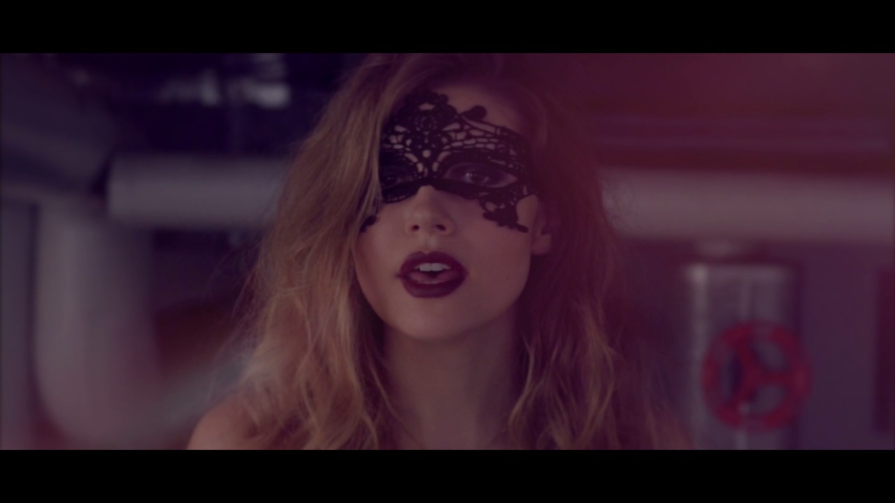 Léo - Child Of Muse (Official Video) 