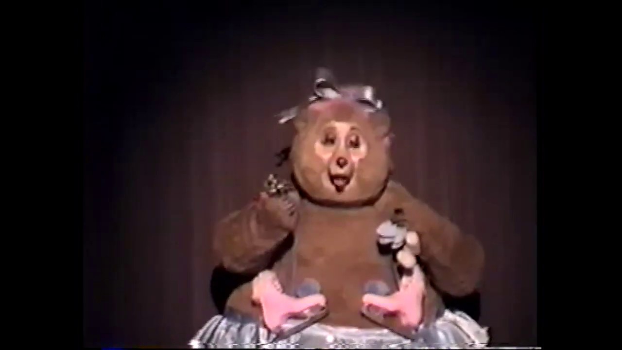 Country Bear Jamboree Christmas Special 🐻🎅 A Lost Disney Holiday Classic! Theme Park Flashback 16