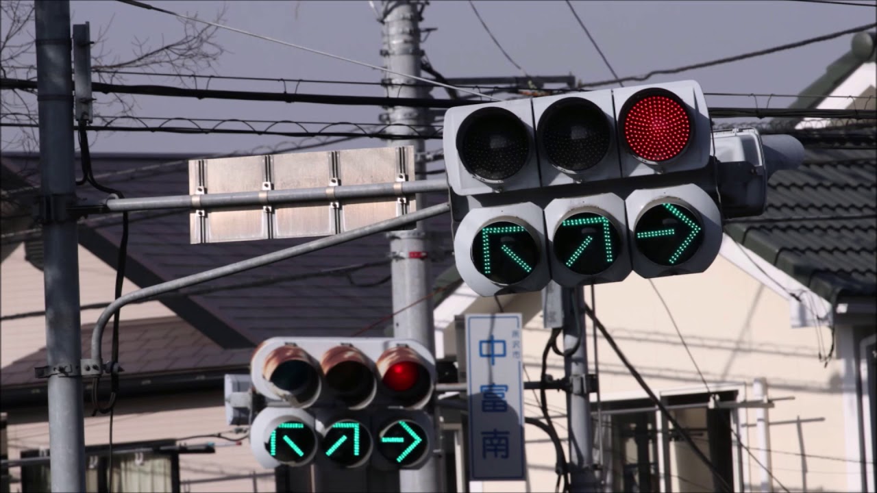 全点灯矢印の聖地】これは面白い！中富南交差点の珍しい信号機【埼玉㉙