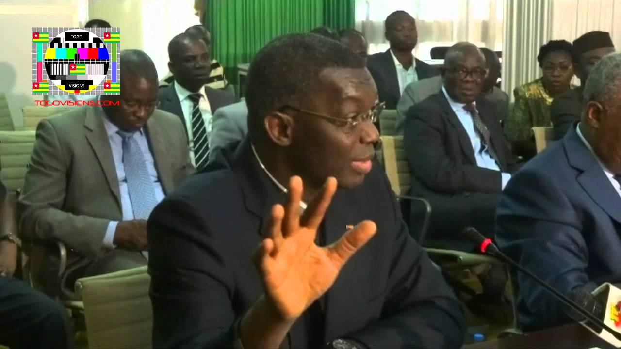 Col. Yark Damehane: lorsque vous effectuez un tir même en l'air la balle ne meurt pas en l'air