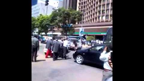 A young lady shocked in the down town of Nairobi "crazy lady in the street" .. By: Ayaanle