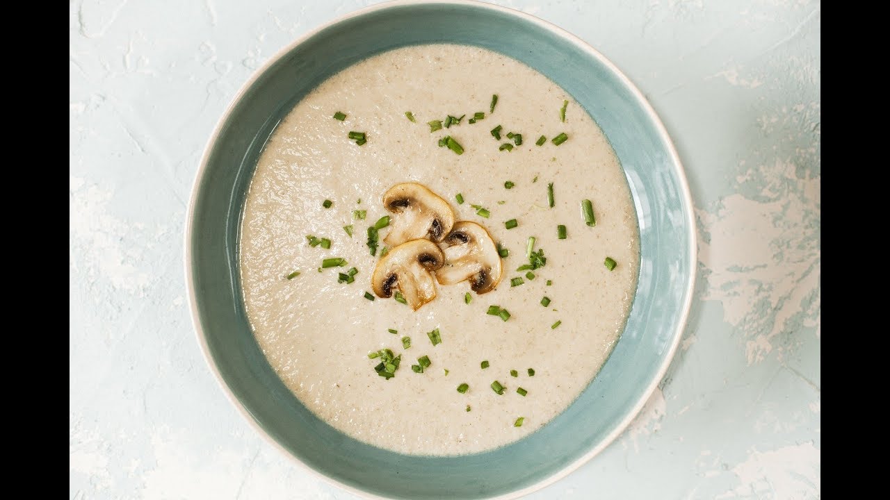 Crema de verduras con rebozuelos y champiñones