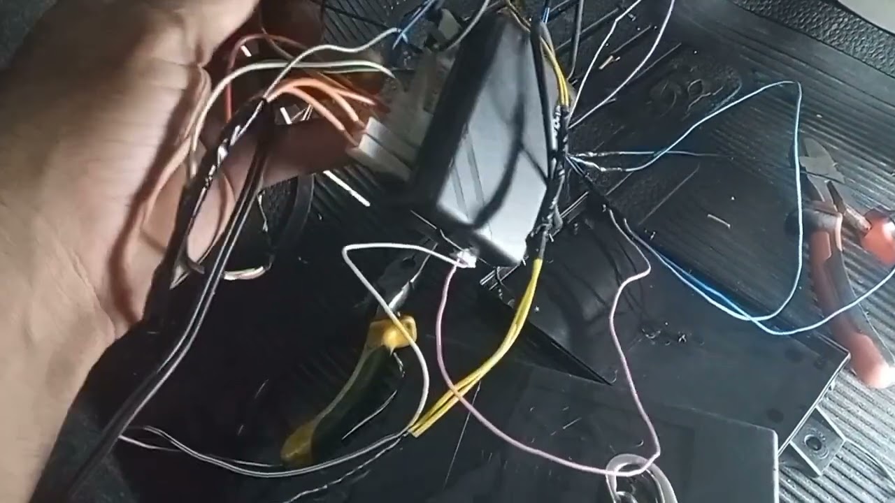 Chery QQ 2011não trancava pela chave. Controle não funcionava.