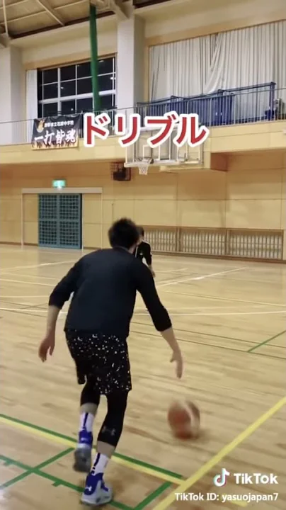 ティックトックバスケかっこいい技