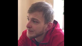 Омич испытывает трудности в обществе из-за синдрома Туретта | NGS55.ru