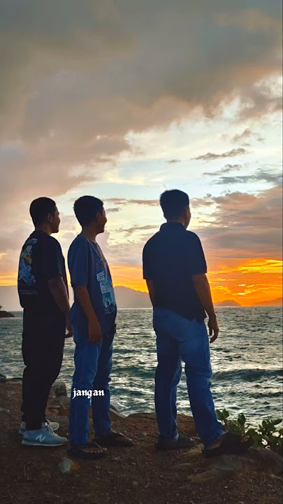 3 in 1 🤗 | #senja #sunset #pantai #aceh #lagu