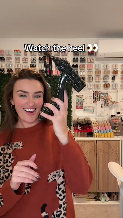 Magic heels 👀✨ #convertibleheels #highheels #fashionhacks #heels #flats #fashionaccessory