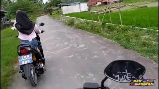 Cewe cantik bawa motor beat babylook pro