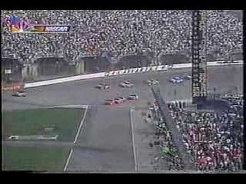 2001 NAPA 500 Racing Through Traffic, Caution 2 Stops