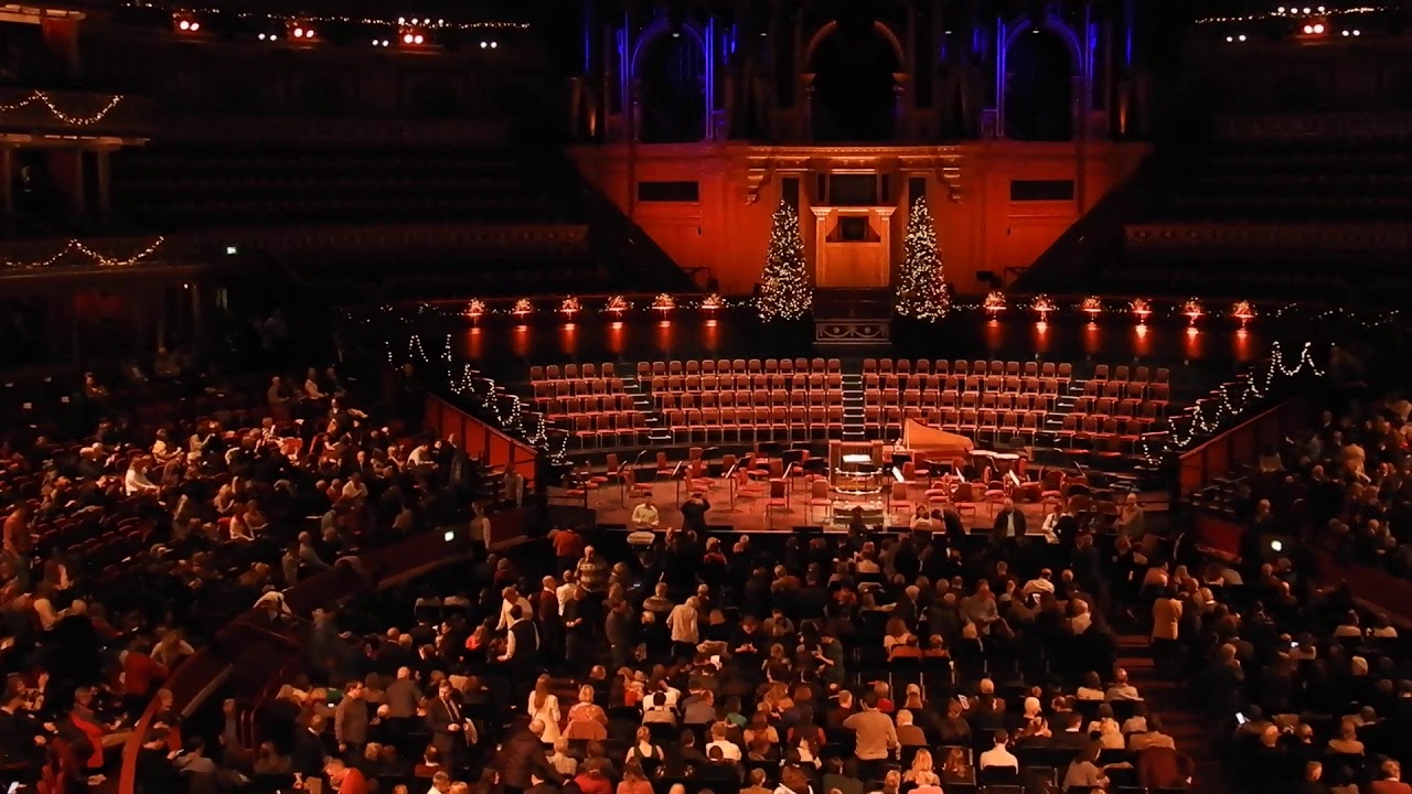 ROYAL ALBERT HALL .. LONDON . 18 .12. 2019. It's the nicest CONCERT - Concert For George Royal Albert Hall
