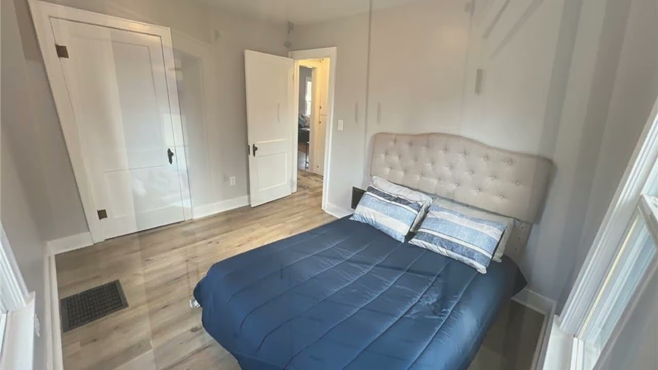 237 1/2 Chestnut Street North Syracuse, NY 13212