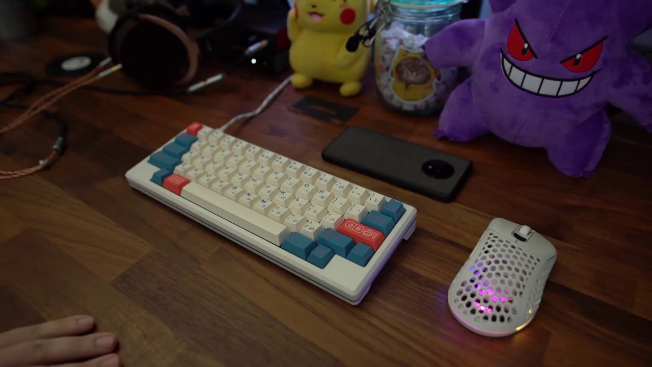 KN2.10² with lubed Holy Panda Switches Typing Sounds YouTube