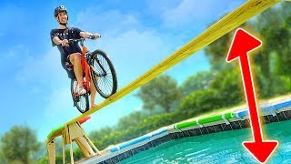 TENTE NÃO CAIR DA PONTE NA PISCINA! ( insano )