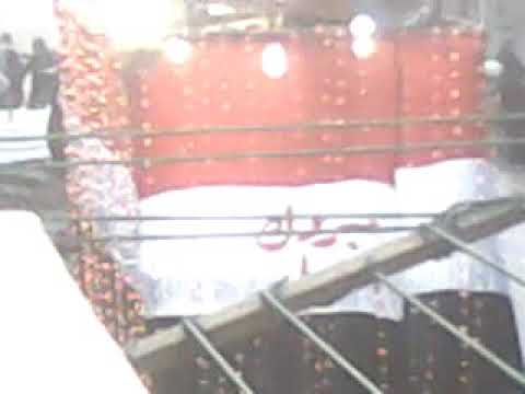 وانا على الربابة بغنى وردة