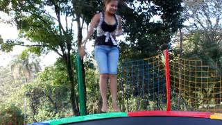 Crianças Brincando Cama Elastica Arraia 2011