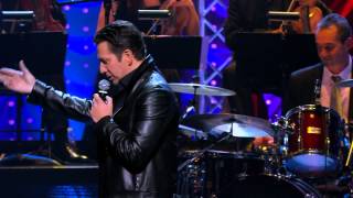 Video thumbnail of "Laurent Gerra imite Johnny Hallyday et  les Vieilles Canailles"