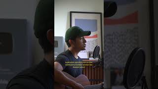 Lupakanlah saja diriku.. Bila itu bisa membuatmu.. Kembali bersinar dan berpijar seperti dulu kala..