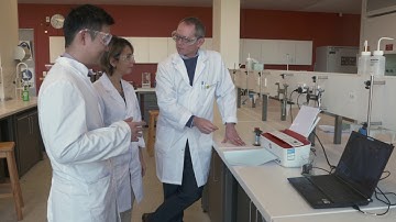 Justin Gooding - finalist, Eureka Prize for Outstanding Mentor of Young Researchers