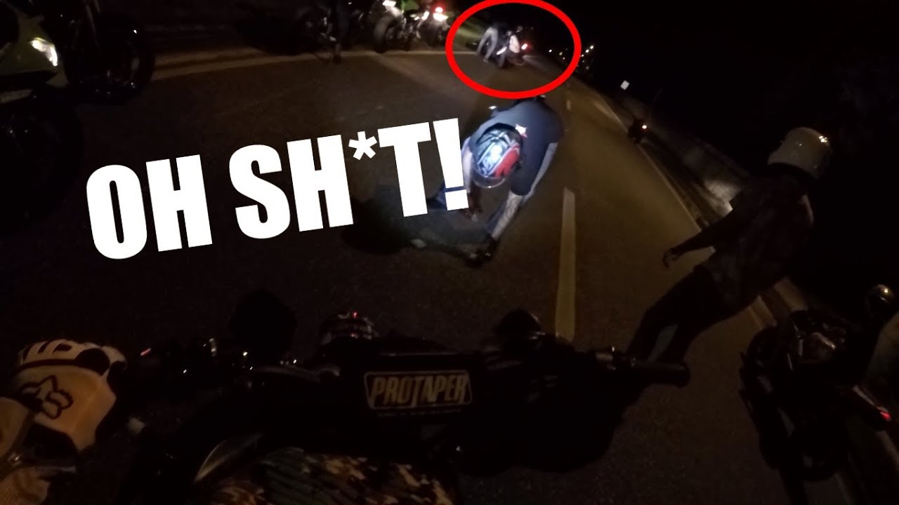 Motorcycle crashes doing wheelies! YouTube